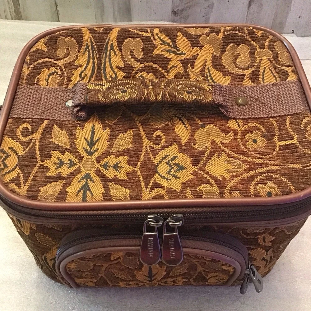 Raviani Gold Tapestry Cosmetic Bag